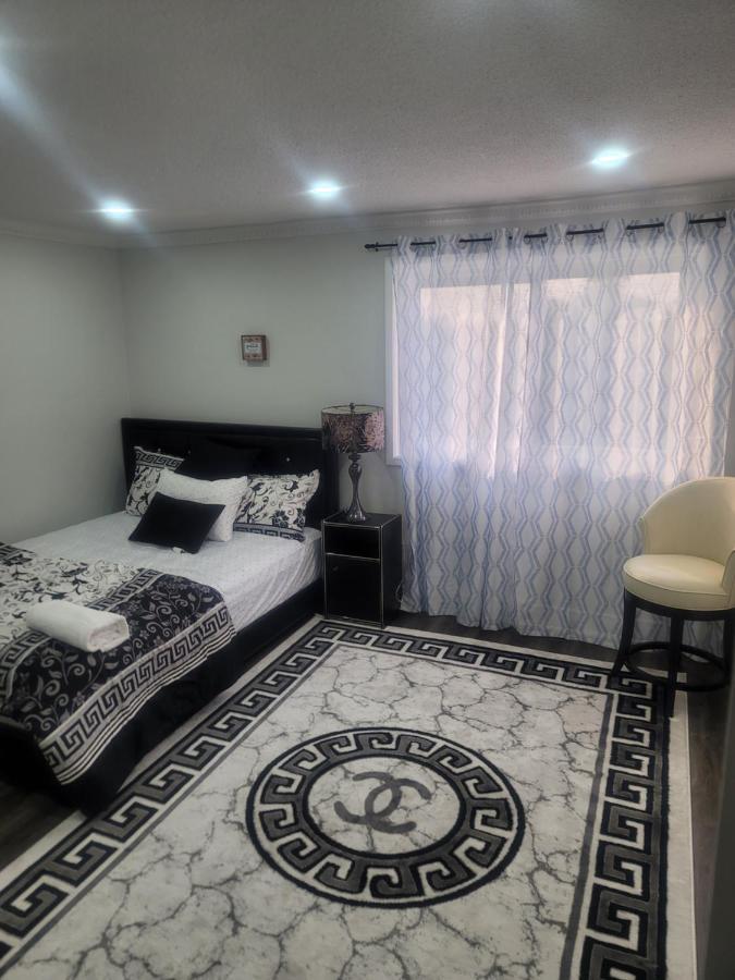 Treasure'S Lodge 密西沙加 外观 照片